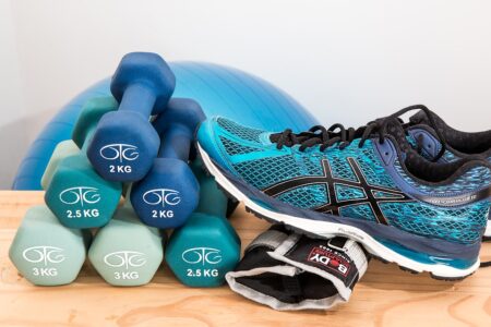 Lee más sobre el artículo ¿Cómo iniciar un programa de ejercicio con pesas?
